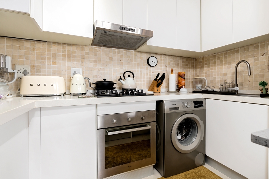 To Let 1 Bedroom Property for Rent in Green Point Western Cape